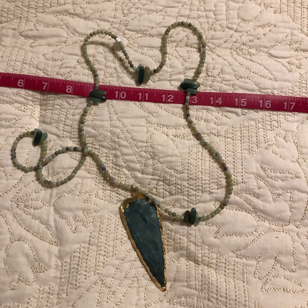 Arrowhead necklace
